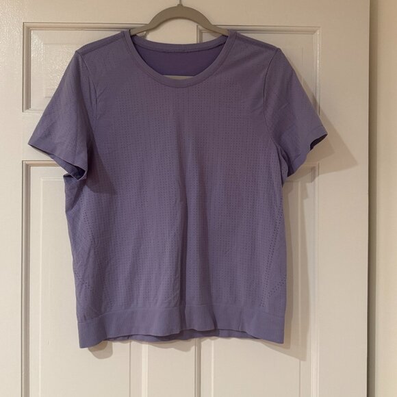 Athleta In Motion Seamless Short Sleeve Tee -- Medium - Picture 1 of 3